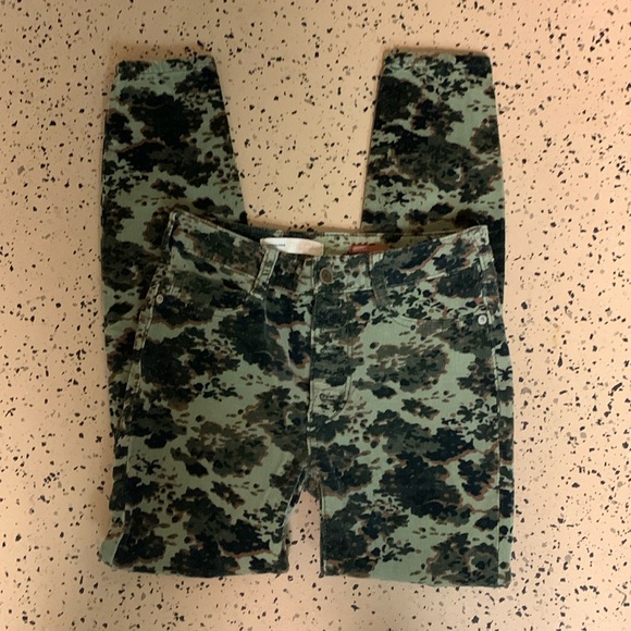 Anthropologie Pilcro. Corduroy Jeans.  Size 26. High- rise skinny - Picture 1 of 6
